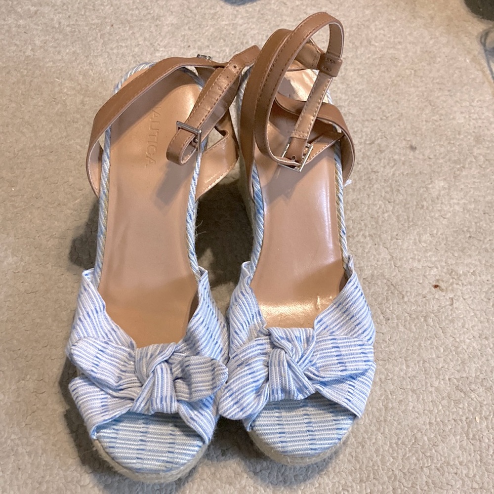 Summer wedges